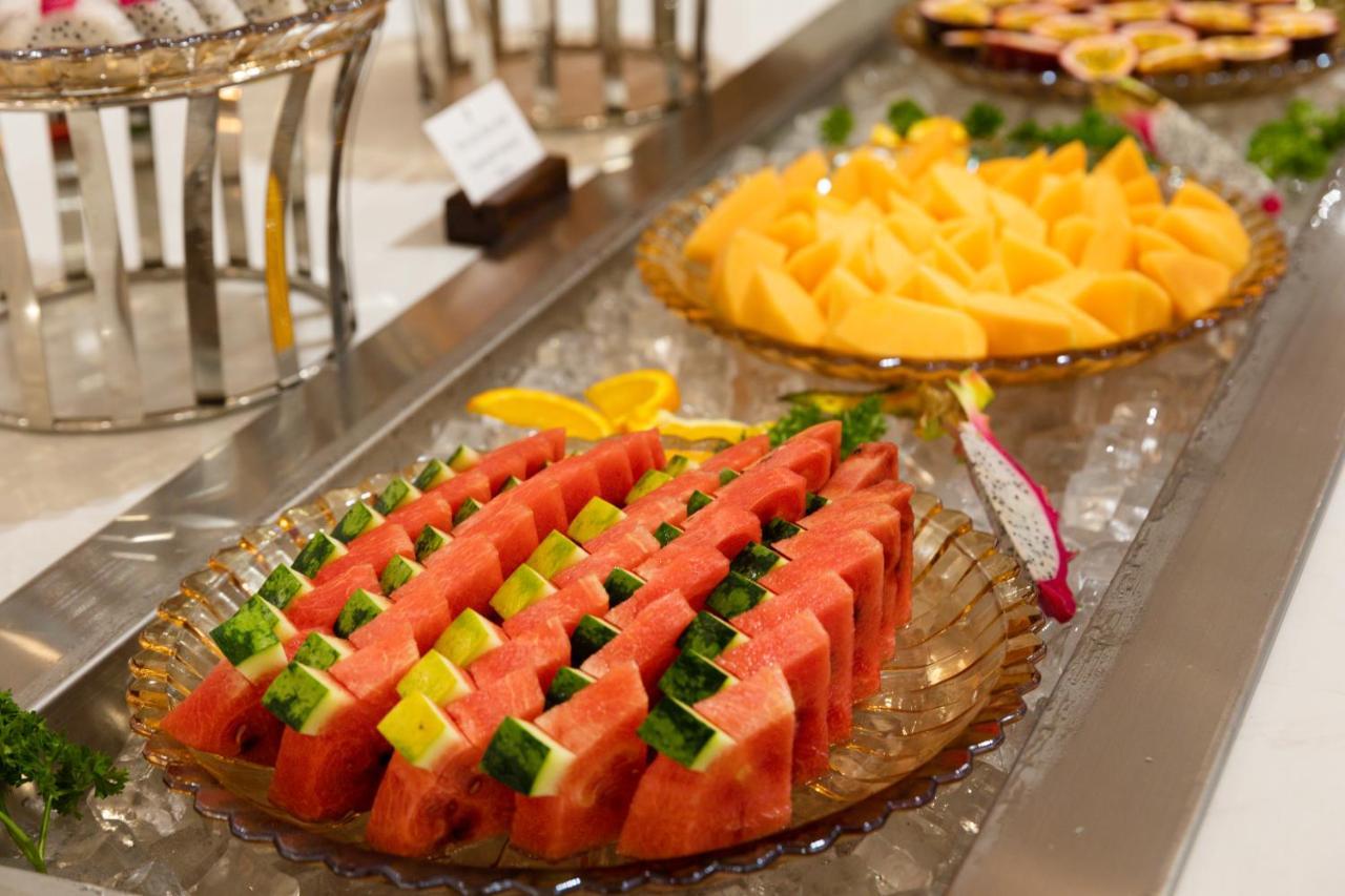 Virgo Hotel Να Τρανγκ Εξωτερικό φωτογραφία Watermelon and cantaloupe