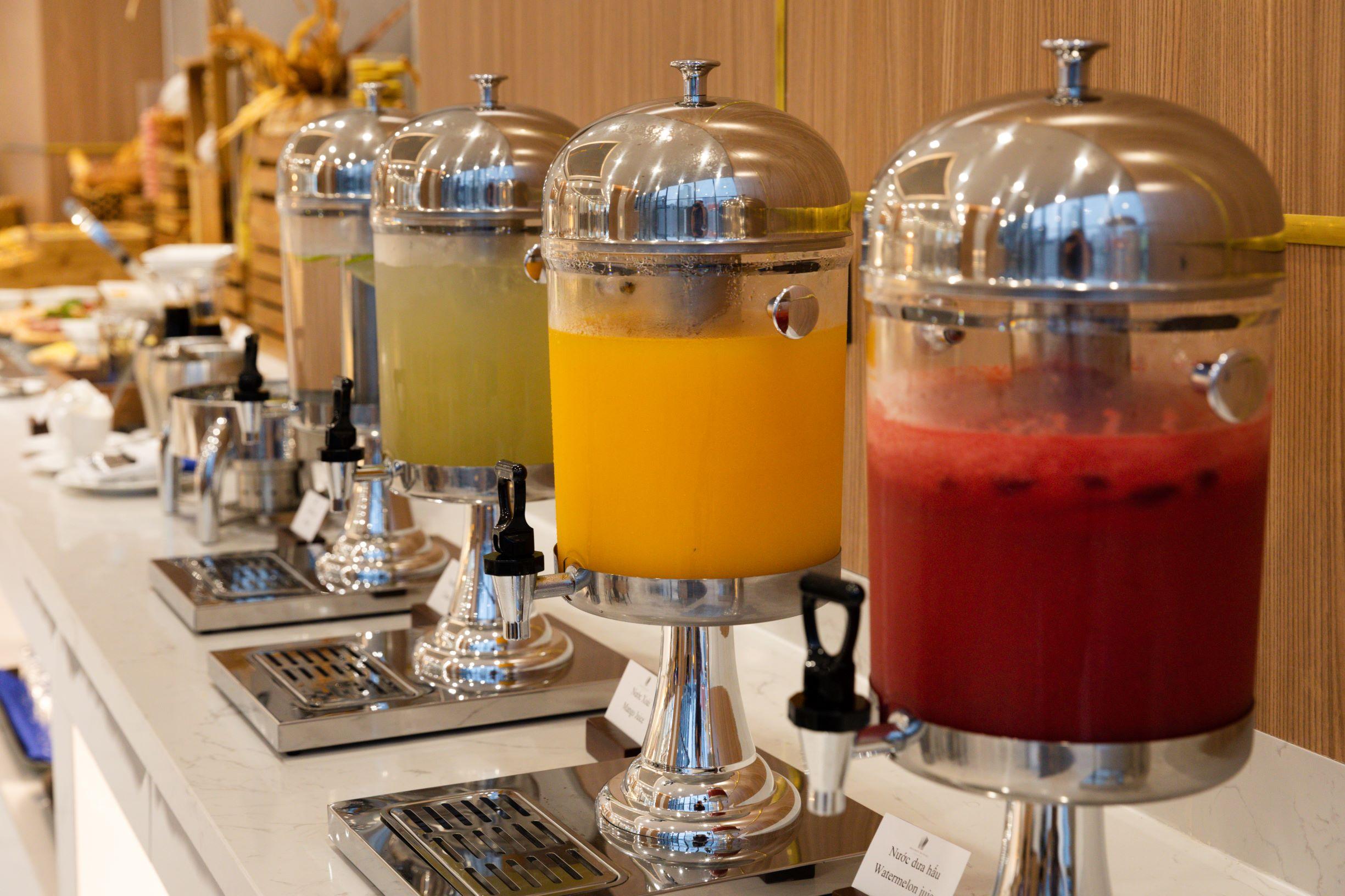 Virgo Hotel Να Τρανγκ Εξωτερικό φωτογραφία Juice dispensers